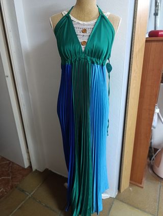 Vestido largo plisado talla L