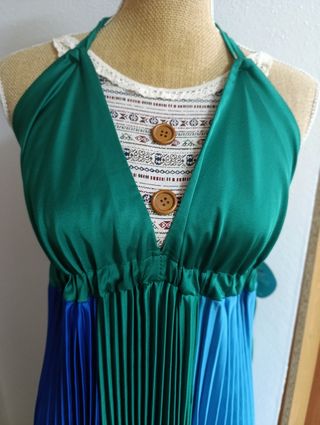 Vestido largo plisado talla L