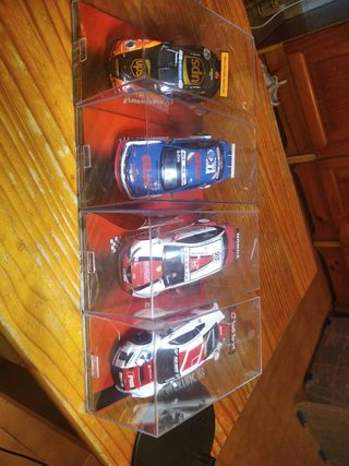 Coches Scalextric circuito 
35€ por unidad
