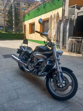 Hyosung Aquila GV650 2006