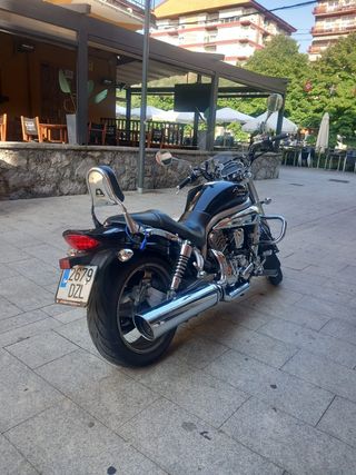 Hyosung Aquila GV650 2006