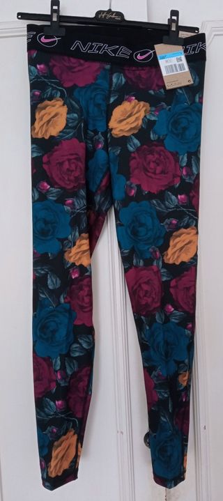 Leggings Nike Mujer Talla M con etiqueta 