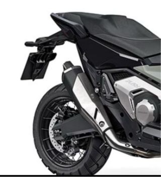 Escapede serie XADV 2025
parabrisas trasparente 

