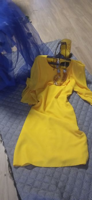Vestido amarillo favorecedor