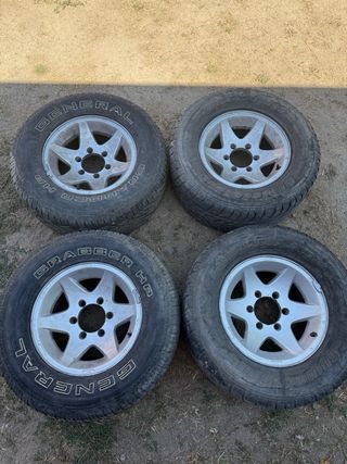 Llantas con Neumáticos General Grabber HD
