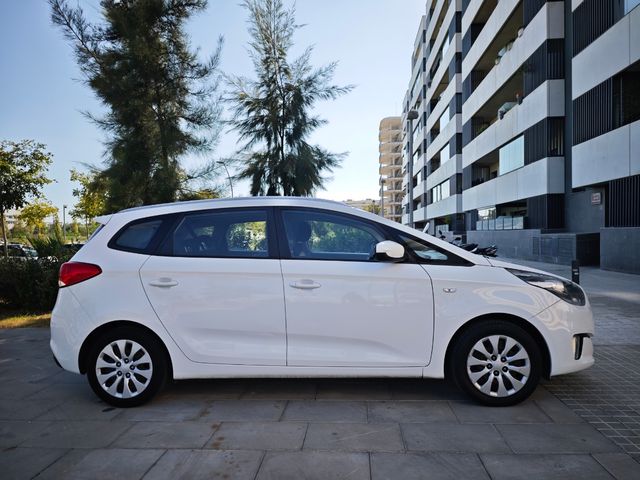 KIA Carens 1.6i 136CV, año 2015. Etiqueta C