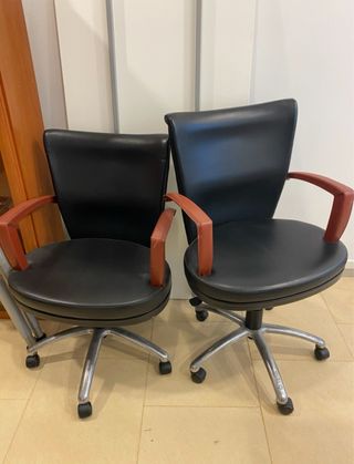 Sillones de oficina de cuero (2 unidades)