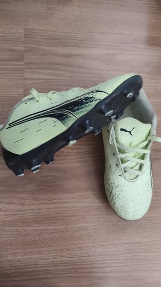 Botas de fútbol PUMA para niños