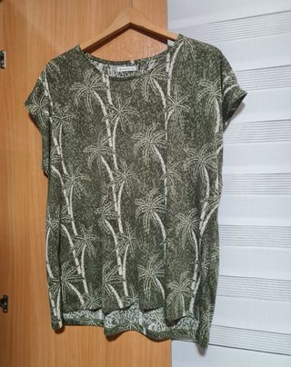 Camiseta Verde y Blanca Talla XL