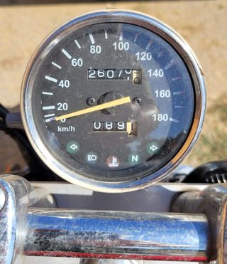 Leonart Regal Raptor 125cc (2011)