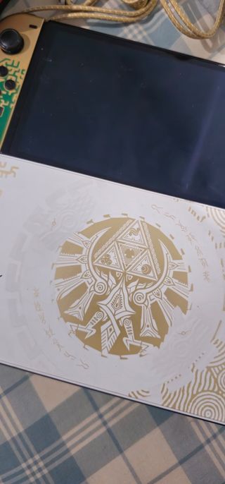 Nintendo Switch OLED Edición Zelda + Accesorios