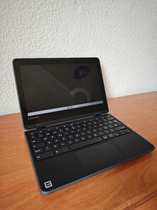 Lenovo Chromebook Táctil Negro