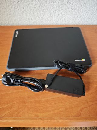 Lenovo Chromebook Táctil Negro