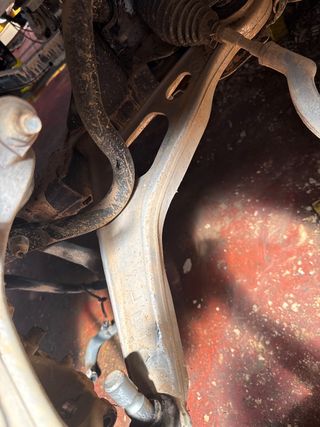 BRAZO SUSPENSION DELANTERO IZQUIERDO RENAULT AUSTRAL