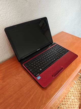Portátil Toshiba I5 16GB 500GB 15"