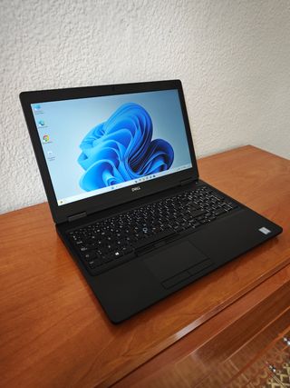 DELL i5 16GB 516GB SSD 15" Full HD