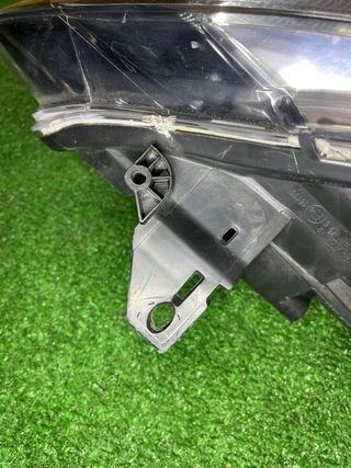 Faro Derecho Renault Clio