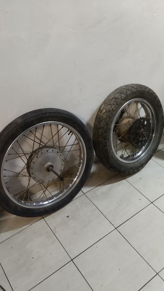 Ruedas Yamaha Special 250