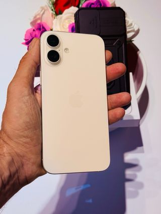 iPhone 16 Plus Apple