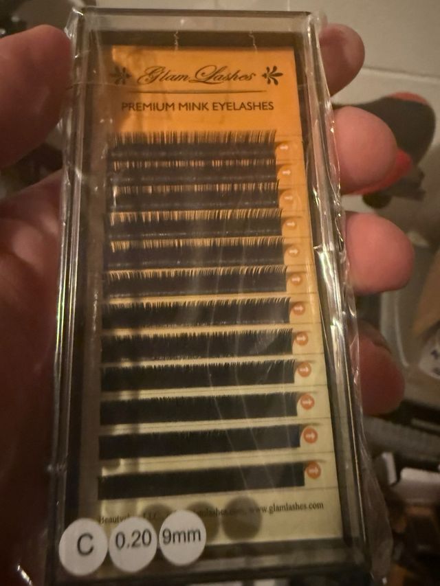 Ciglia extension stock a prezzo stracciato 