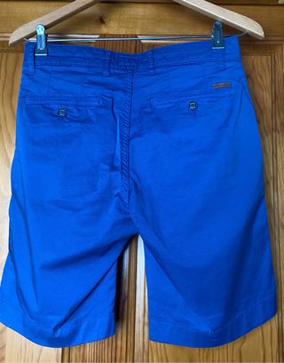 Bermuda niño. Azul klein. T 38. Nuevo con etiqueta