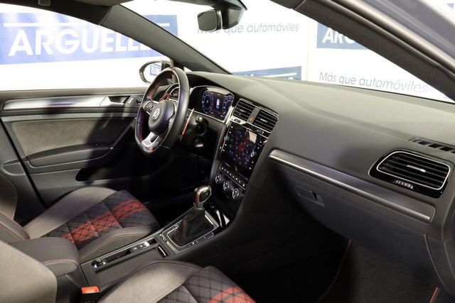 Volkswagen Golf GTI TCR 2.0 TSI 290cv DSG