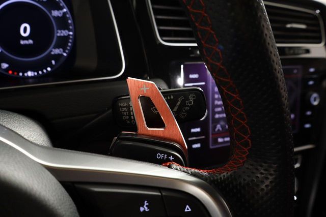 Volkswagen Golf GTI TCR 2.0 TSI 290cv DSG