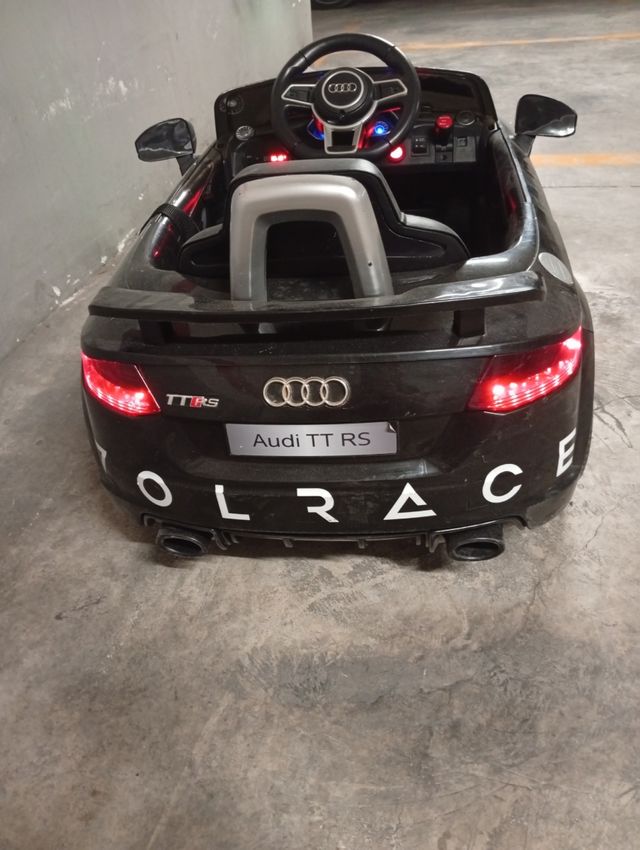 Coche a batería Audi TT RS