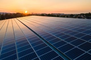 Reparacion y mantenimiento de placas solares.