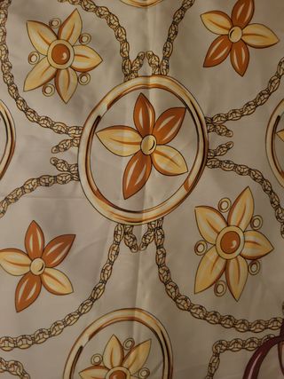Pañuelo Vintage Cadenas y Flores Beige/Dorado