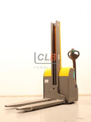 Ref. M-6473 Apilador Eléctrico JUNGHEINRICH EMC 110