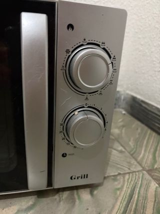 Microondas Grill plateado