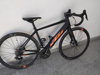 Bicicleta Eléctrica de Carretera KTM