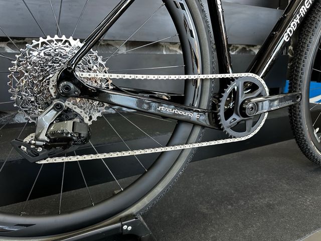 BICICLETA DE GRAVEL EDDY MERCKX STRASBOURG