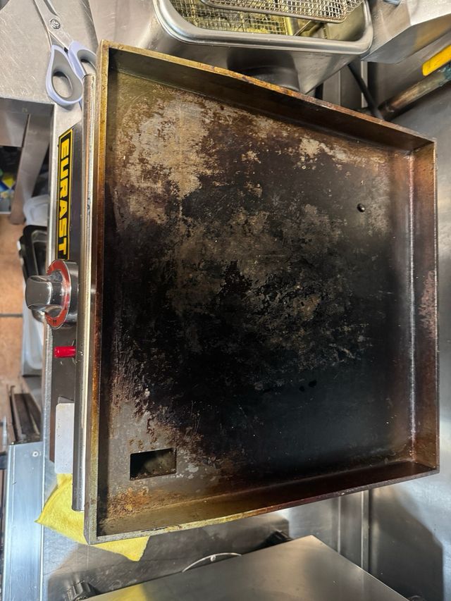 Plancha de gas Eurast casi nueva