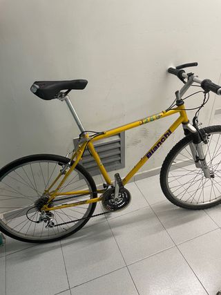 Bicicleta Bianchi Talla M. sillín nuevo. 