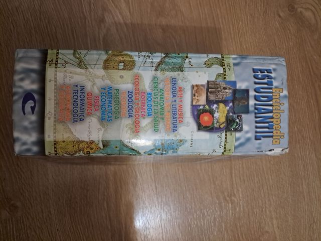 Enciclopedia Estudiantil (ROOZ)