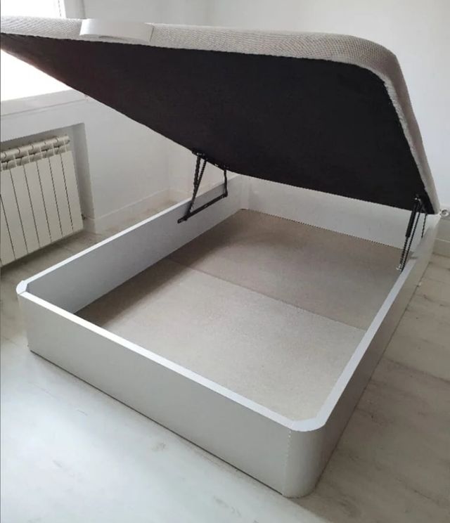 Venta de camas, colchones y canapés.