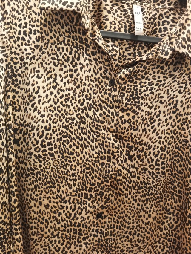 Camisa Zara Satén Leopardo Talla M