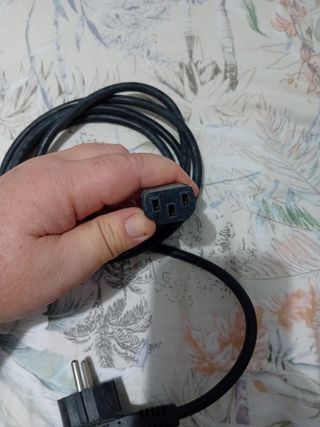 Cable adaptador de corriente