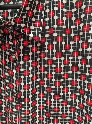 Camisa vintage mujer estampado geométrico