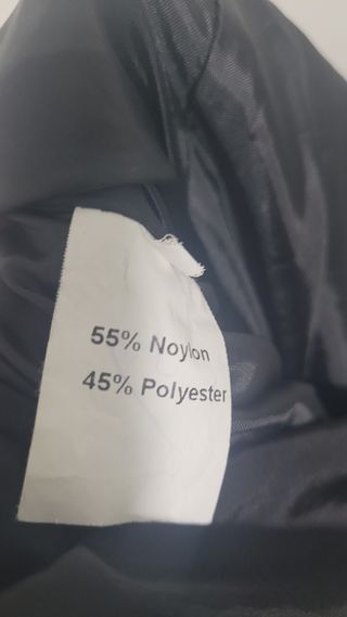 Vestido de fiesta negro con bordados