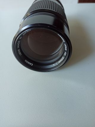 Canon FD 200mm f4