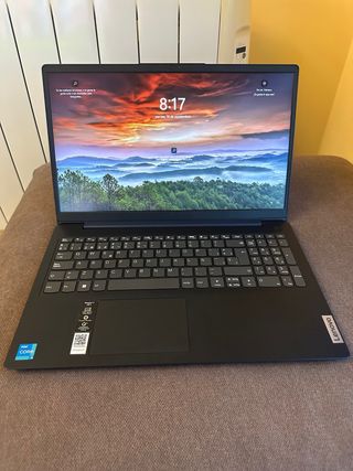 Portátil Lenovo azul IdeaPad3 15ITL6