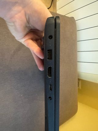Portátil Lenovo azul IdeaPad3 15ITL6