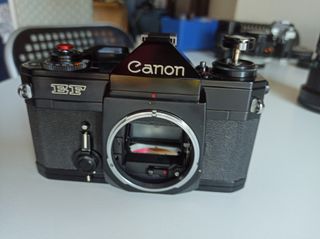 Canon EF con zoom 35-105mm + filtro Skylight