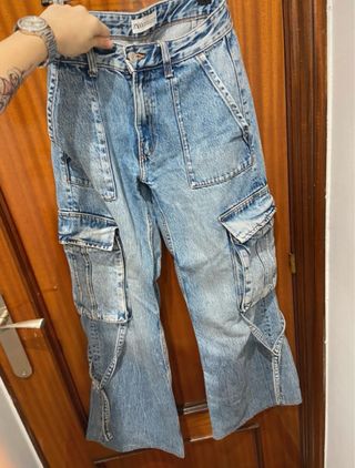 Pantalón cargo Zara