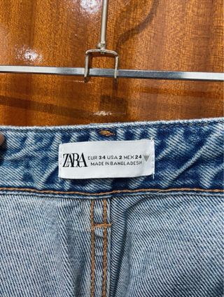 Pantalón cargo Zara