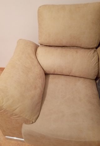 Sofá de tela beige nuevo