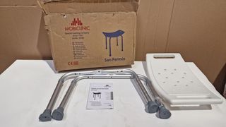 Mobiclinic San Fermin Silla de Ducha Taburete